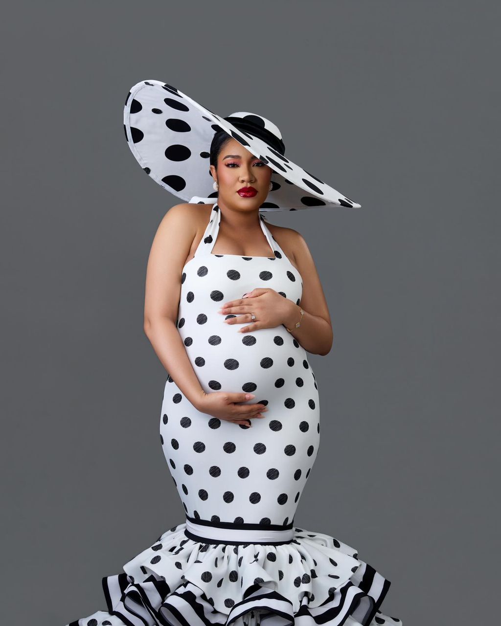 Ex-beauty queen, Anna Banner, welcomes second child